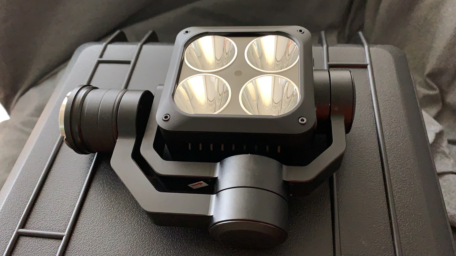 DJI Matrice 200 210 spotlights DJI SDK Payload